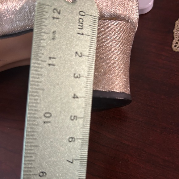 60's Gold Vintage Mod Block Heel Mary Jane's with side buckle sz 7 - Picture 9 of 10